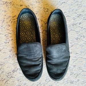 Black Sanuk Slip-On Sneakers, size 9